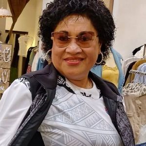 Meet your Posher, Akisi